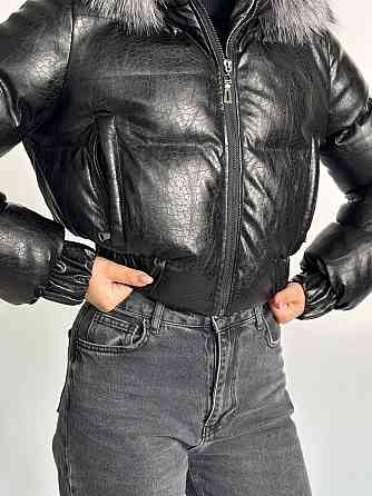 Жіночий зимовий пуховик короткий чорний з натуральним хутром Харків