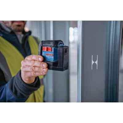 Лазерний нівелір Bosch GLL 12-22 G, до 12м, 0.3мм/м, чохол, 0.35кг (0.601.065.320) Вінниця