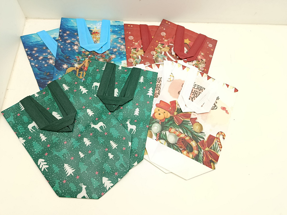 Набір святкових подарункових пакетів 8 шт 20х30 см Луцк - изображение 2