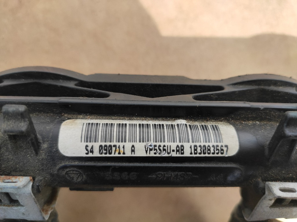 Паливна рейка (рампа форсунок) Ford Fusion 1.4 1.6 бензин 2002-2012 (5S6G-9H487-AA) Ковель - фото 2