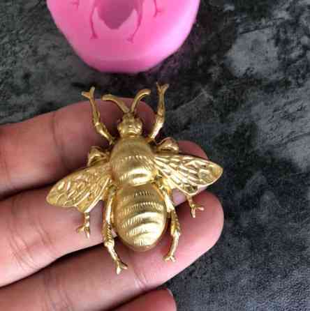 Формочка силиконовая Пчела 50 мм розовый Киев