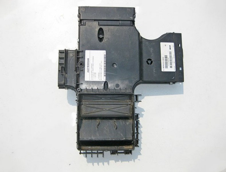 Mercedes-Benz  A2218300246 Повітряний канал вентиляції ніг заднього правого пасажира S-Class W221 CL C216 Одесса - изображение 1