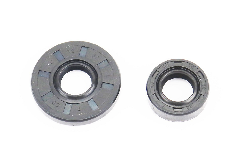 Сальники к-кт 2шт (12x22x7; 12x32x5,5) 3800 Київ - фото 1