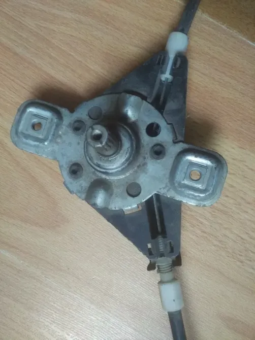 Склопідйомник скла задньої правої дверки Фольксфваген Пассат 193839402 Винница - изображение 3