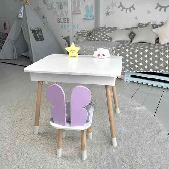 Детский столик белый и стульчик фиолетовая бабочка. Столик с нишей для карандашей и разукрашек Киев