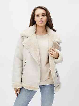 Жіноча стильна молочна дублянка зі штучним хутром M Одеса