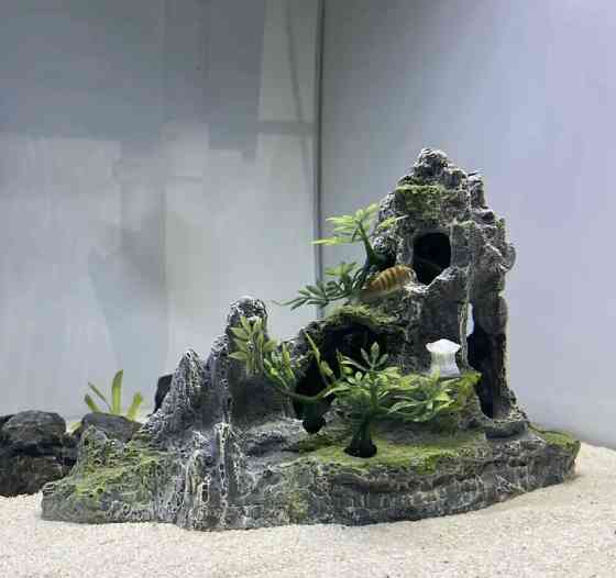 Декор для аквариума Скала аквариумный пейзаж размер 17 на 22 на 9 см смола зеленый С ДЕФЕКТОМ Киев