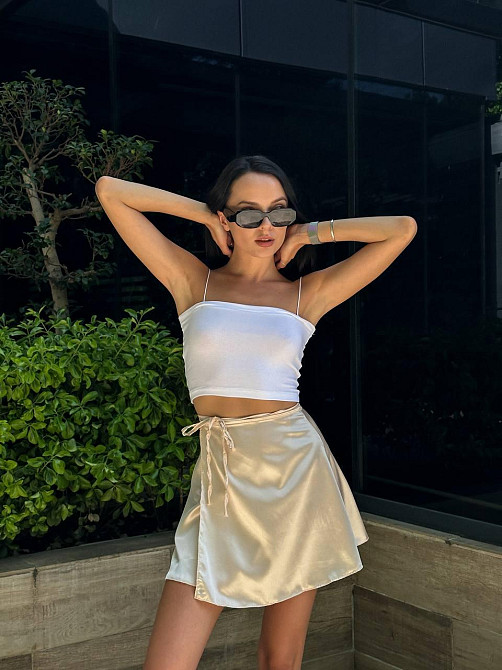 Женский летний костюм двойка: юбка на запах и топ вискоза + атлас Одесса - изображение 1