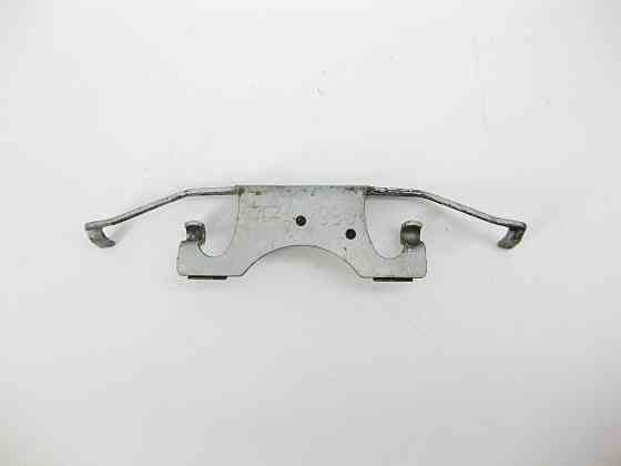 Mercedes-Benz  A0014212391 Утримуюча скоба - пружина скоби заднього гальмівного супорта E-Class W212 CLS C218 Одесса