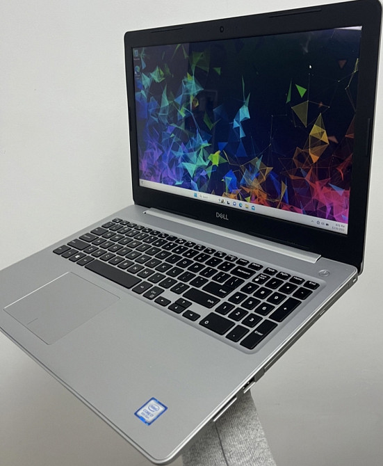 Ноутбук DELL Inspiron 5570 15.6, i7 8550U/SSD/DDR4/1080 x 1920 сенсорний. Київ - фото 3