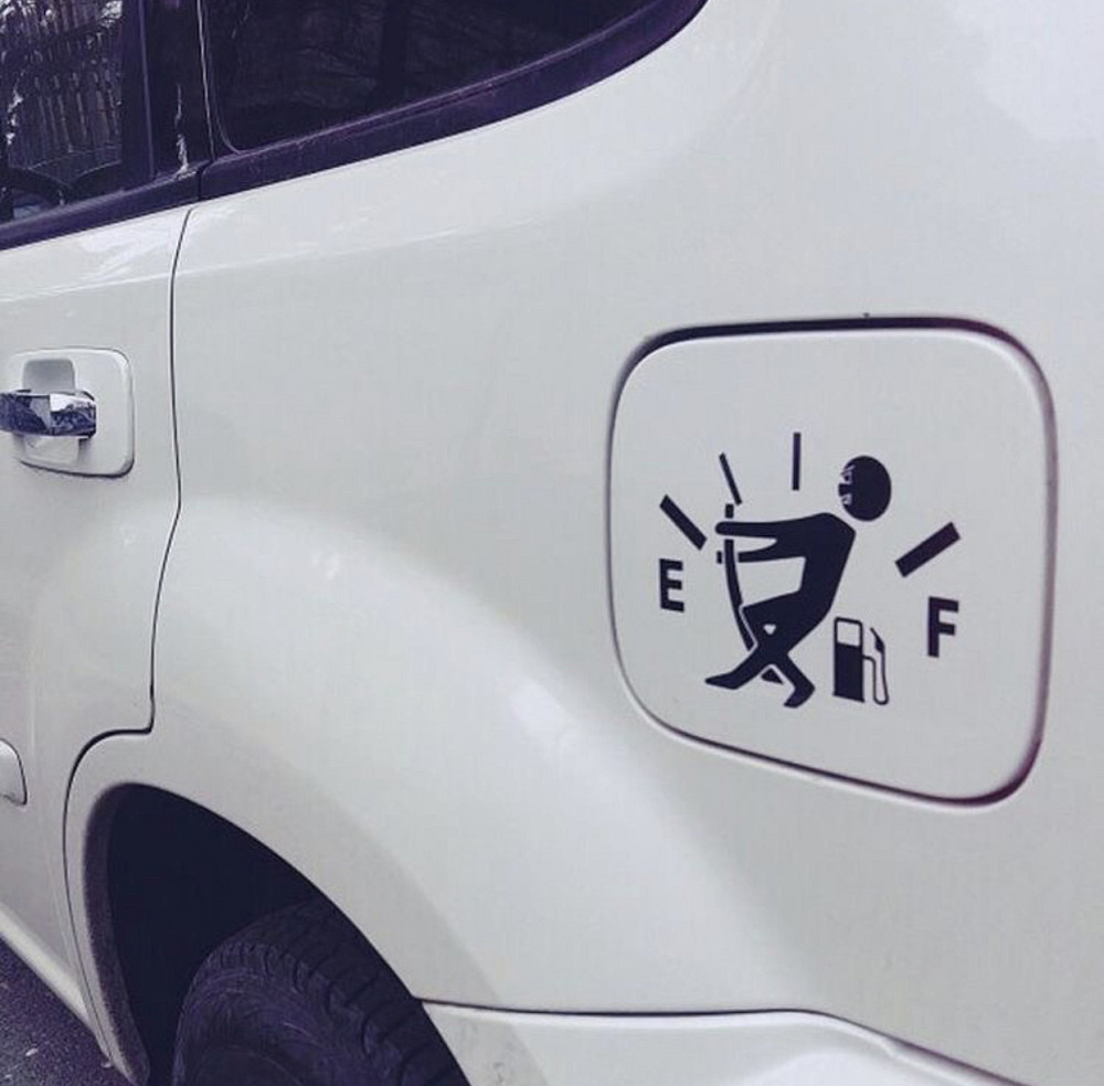 Наклейка на автомобиль или любую поверхность. Виниловая наклейка с картинкой. Черновцы - изображение 1