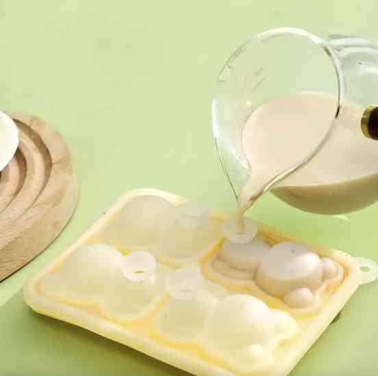 Форма для льоду в формі Медведика Вінниця