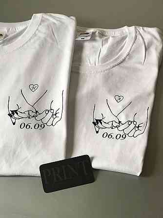 Парні футболки для хлопця та дівчини з датами вашої річниці та ініціативами Чернівці