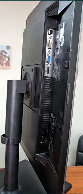 Монитор HP E241i 24