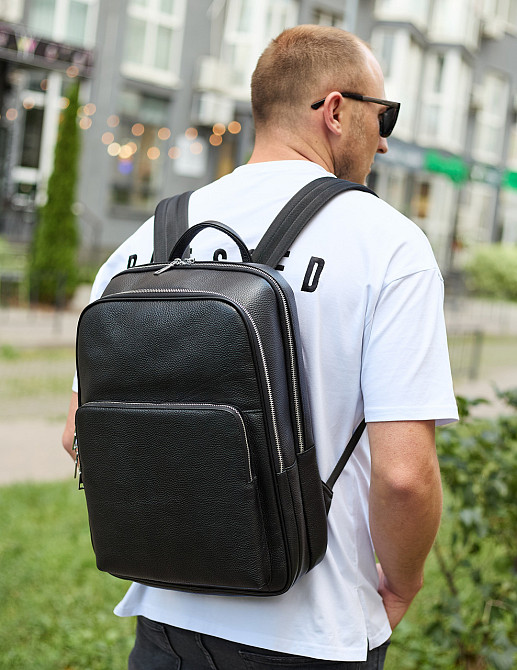 Чорний шкіряний рюкзак для чоловіків для ноутбука Киев - изображение 3