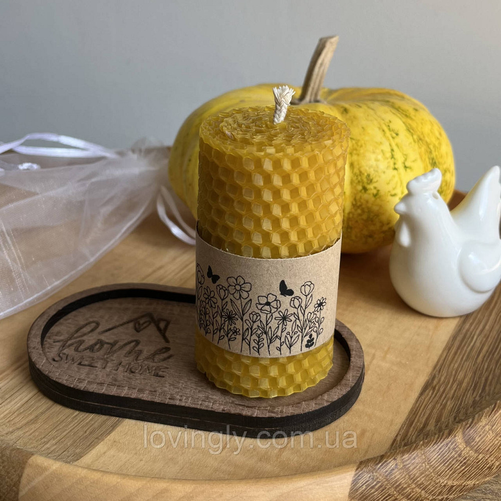 Свеча из Натуральной Вощины Ручной Работы на Деревянной Подставке с Гравировкой Ирпень - изображение 2