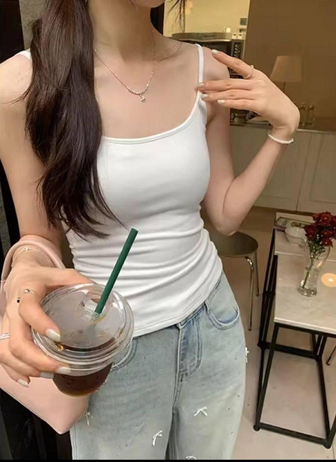 Женская базовая майка на тонких бретелях из вискозы Одесса - изображение 3