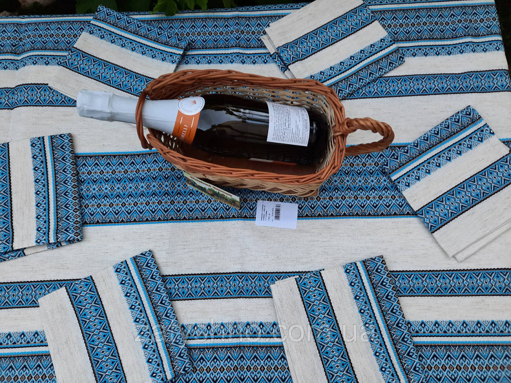 Скатерть вышитая в украинском стиле синяя Киев - изображение 8