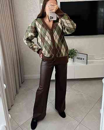 Жіночий жакардовий кардиган з ромбовидним візерунком на гудзиках машинна вʼязка Одеса