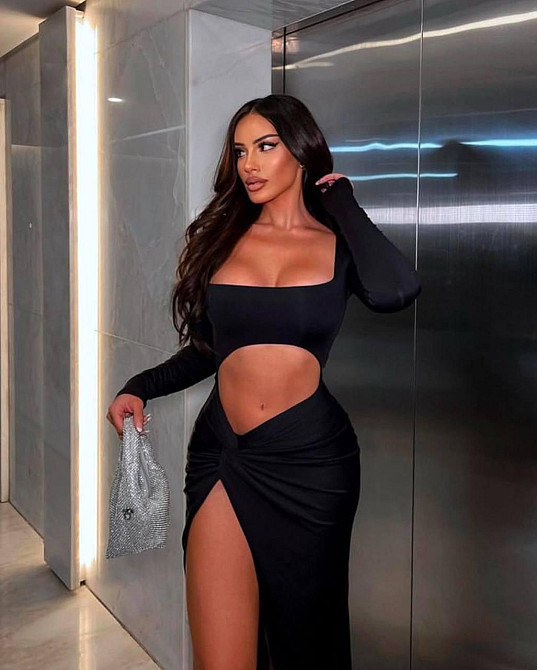 Жіноча стильна романтична еластична сукня вирізом трикотаж масло Одеса - фото 1