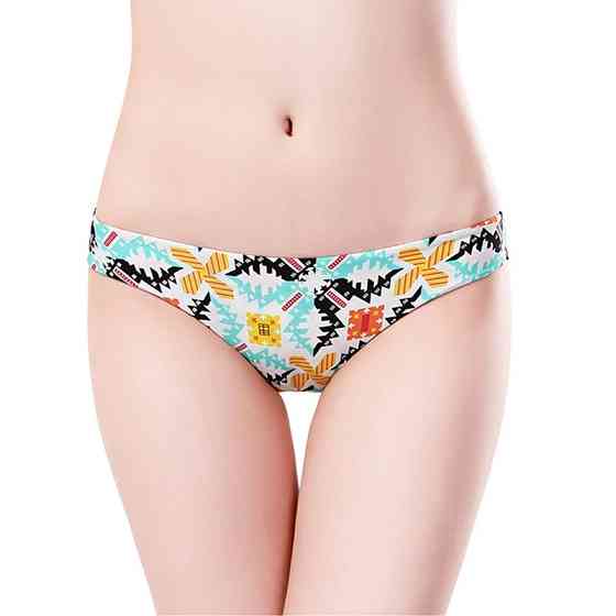 Трусики бесшовные женские с кружевом 3 штуки 42 леопардовый Киев