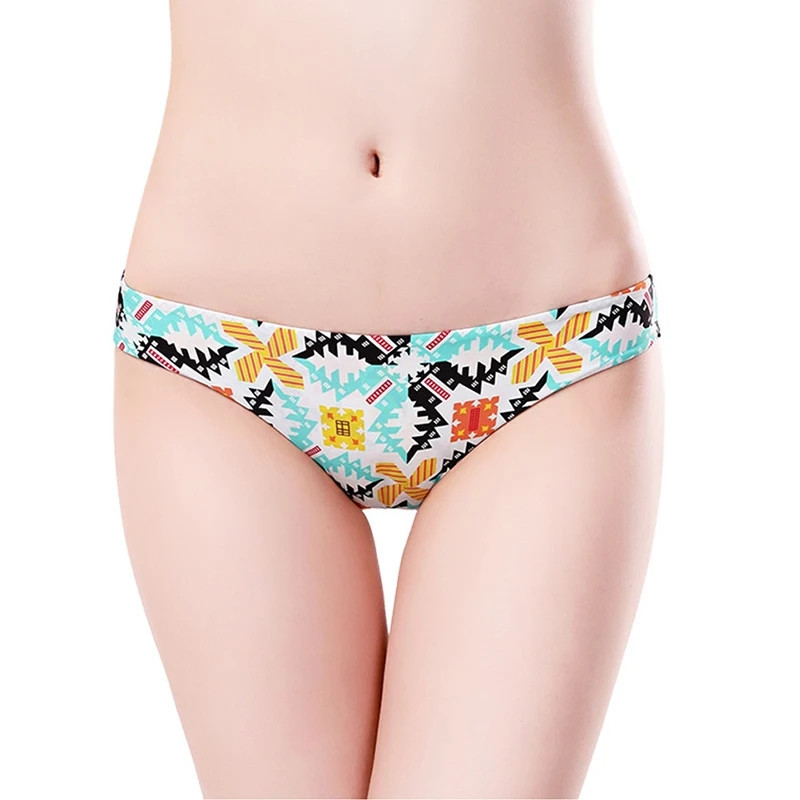 Трусики бесшовные женские с кружевом 3 штуки 42 леопардовый Киев - изображение 4