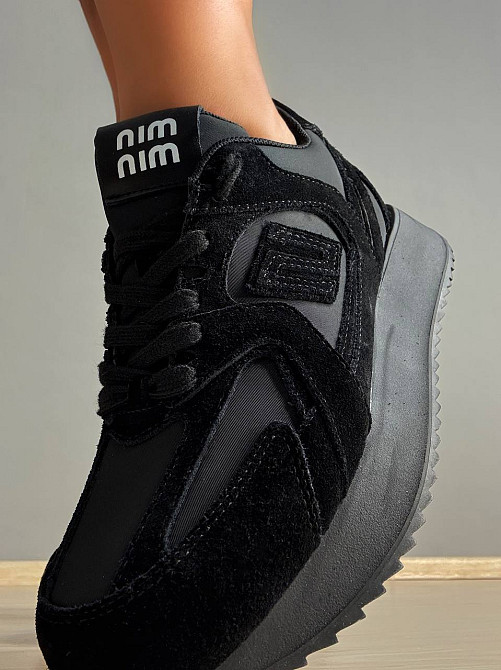 Кроссовки женские Hengji M-1 замшевые комбинированные с текстилем демисезонные черные, 38, 24,5 см Киев - изображение 1