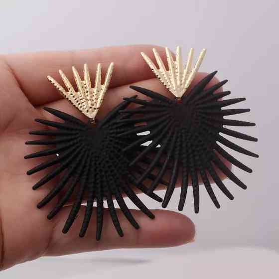 Женские серьги черные острые - размер 7*5,5см, цинковый сплав Киев