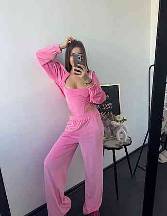 Женский стильный привлекательный велюровый костюм Барби, 44/46 Одесса