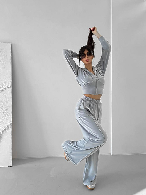 Жіночий прогулянковий костюм-двійка: кофта на блискавці та штани з велюру Сірий, 46/48 Одеса - фото 8