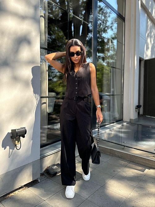 Женский брючный костюм двойка: жилет и брюки турецкая костюмка Черный, 46 Одесса - изображение 6