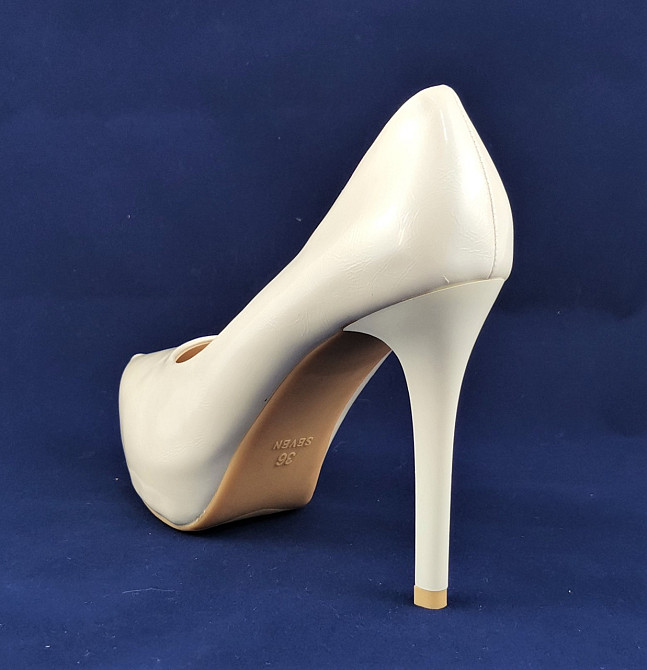 Жіночі Білі Туфлі на Підборах Шпильці Лакові Модельні (розміри: 37,38,39,40) - 16-3 Дніпро - фото 3