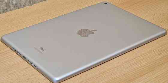 Планшет: Apple iPad 9th. 10.2