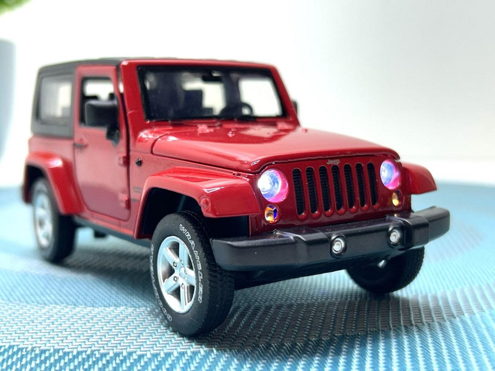 Машина металева Автопром Jeep Wrangler світло звук відчиняються двері капот 1:32 Червона (68331) Чернигов - изображение 1