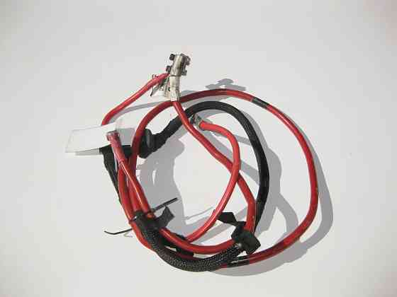 Mercedes-Benz  A1645402030 Плюсовий провід від АКБ до блоку силових запобіжників з правим кермом водія ML W164 GL X164 Одесса