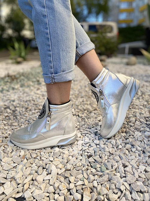 Жіночі черевики VEAGIA срібні еко-шкіра з напиленням висота 12см стелька 36р.-23см 37р.-23,5см Коломия - фото 7