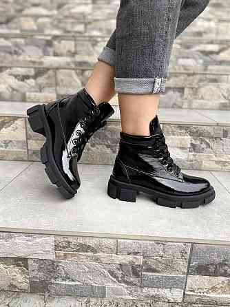 Ботинки ARLEN черные лаковая кожа весна-осень размеры 36-39 (4183) Коломия