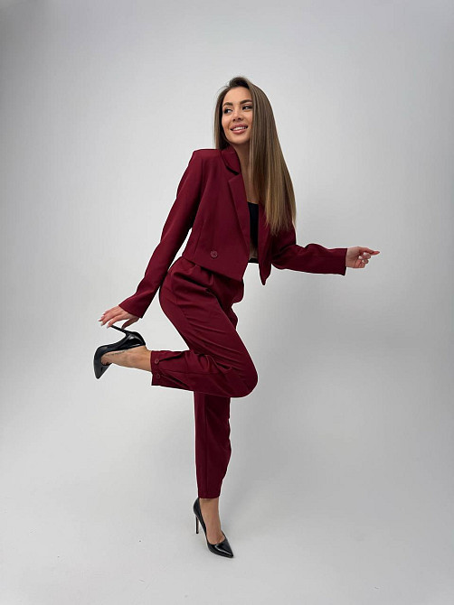 Женский базовый брючный костюм: укороченный пиджак и брюки креп-костюмка + подкладка Марсал, 46/48 Одесса - изображение 8