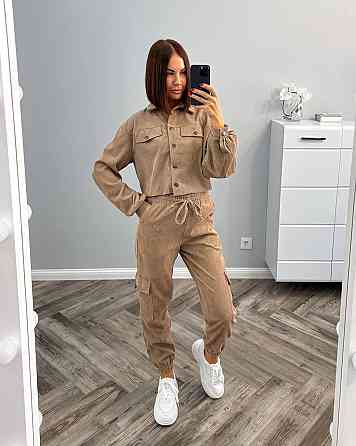 Женский стильный базовый костюм двойка из микровельвета Бежевый, 46/48 Одесса