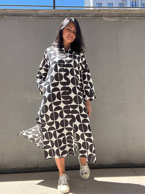 Платье женское INDIGO BLUE 1610-0 длинное на пуговицах разрезы по бокам, чорный с белым, one size Киев - изображение 4