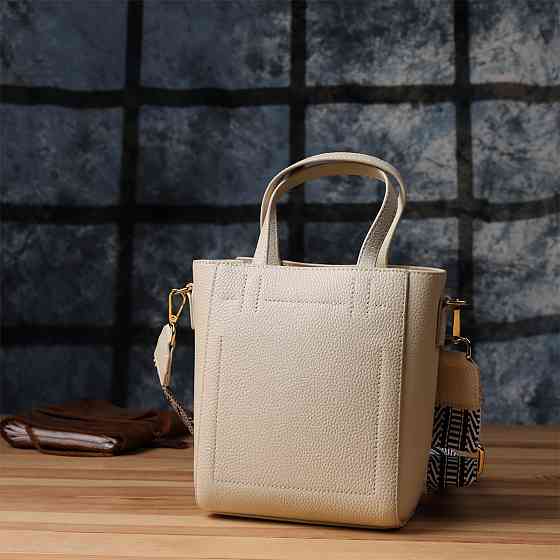 Сумка для жінок із натуральної шкіри з модним трапецієподібним кроєм Vintage 22917 Білий Київ