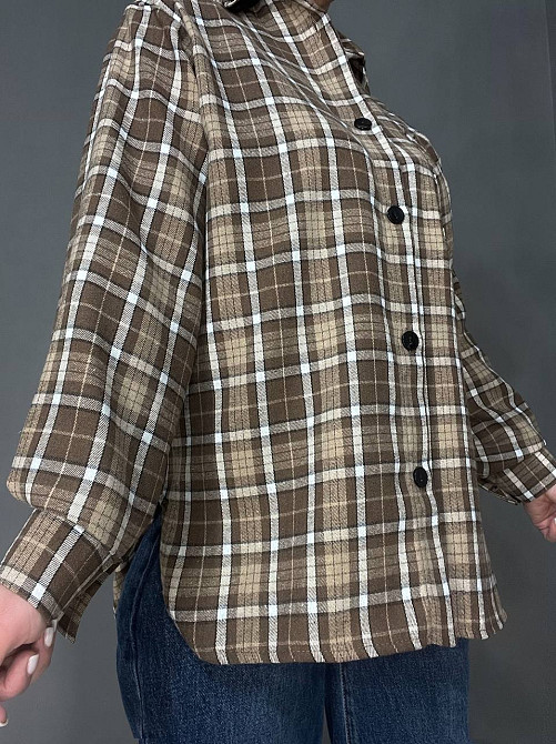 Сорочка жіноча Ariadna 2433 оверсайз подовжена картата тонка фланель в клітинку на гудзиках one size, світло-коричневий, one size Київ - фото 20