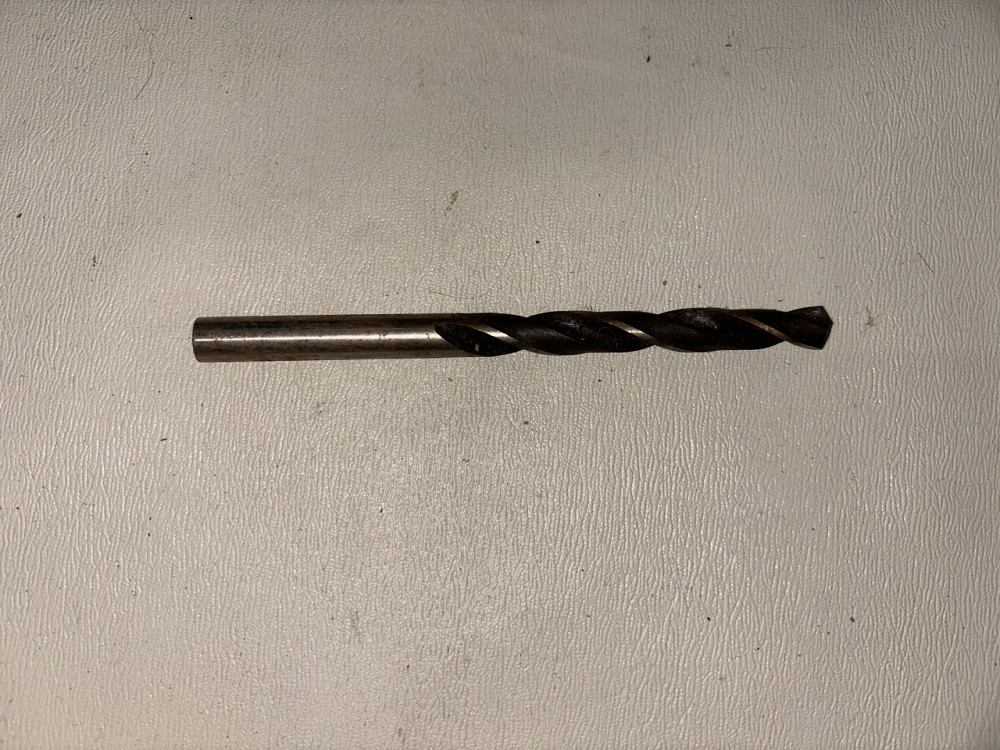 Сверло с цилиндрическим хвостовиком 8.2 мм. Р6М5. СССР. Харьков - изображение 1