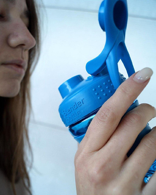 Шейкер спортивний (пляшка) BlenderBottle SportMixer Flip 28oz/820ml Cyan Київ - фото 3