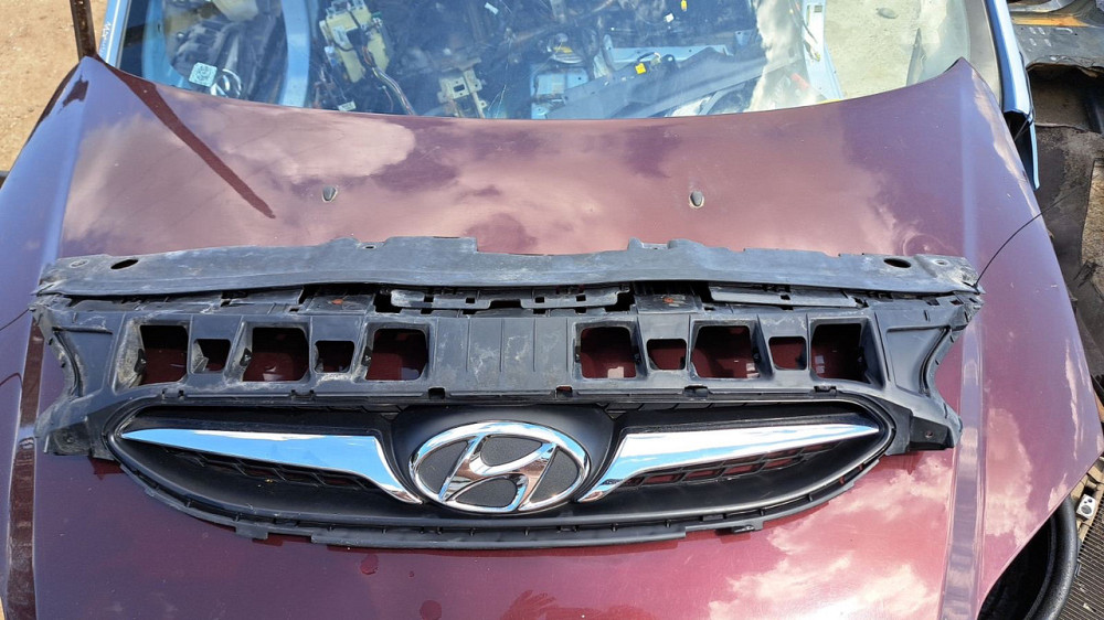 Оригінальна решітка радіатора для Hyundai Accent 2011-2019 року Київ - фото 1