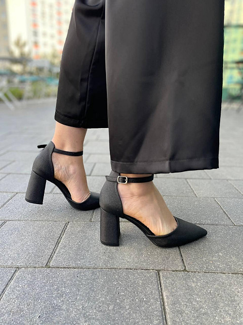 Seastar Чорні босоніжки літні жіночі на підборах із закритим носком, з еко-шкіри з напиленням S Киев - изображение 7