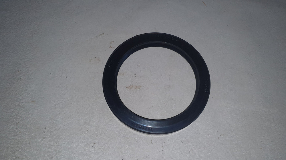Сальник ступицы задней ЗИЛ-5301. 98х127х14 мм. 307232-П. Харьков - изображение 1