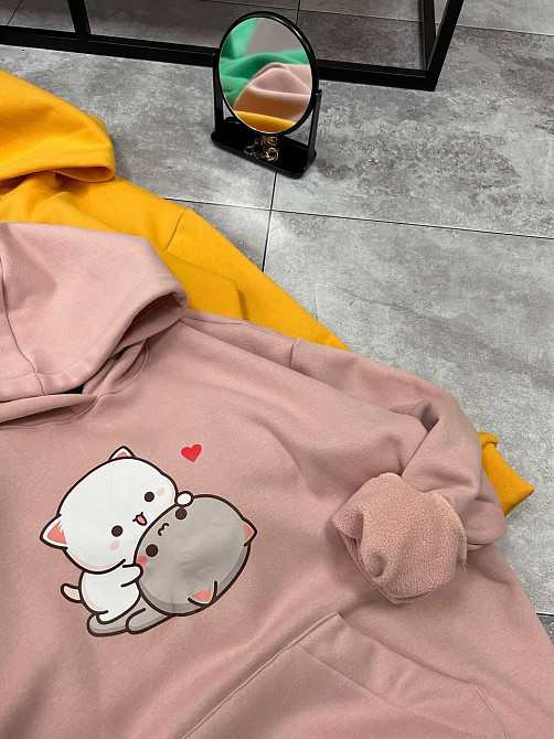 Женское уютное теплое худи оверсайз с милым принтом трехнитка Тедди + трехнитка с начесом пенье Пудра Одесса - изображение 3