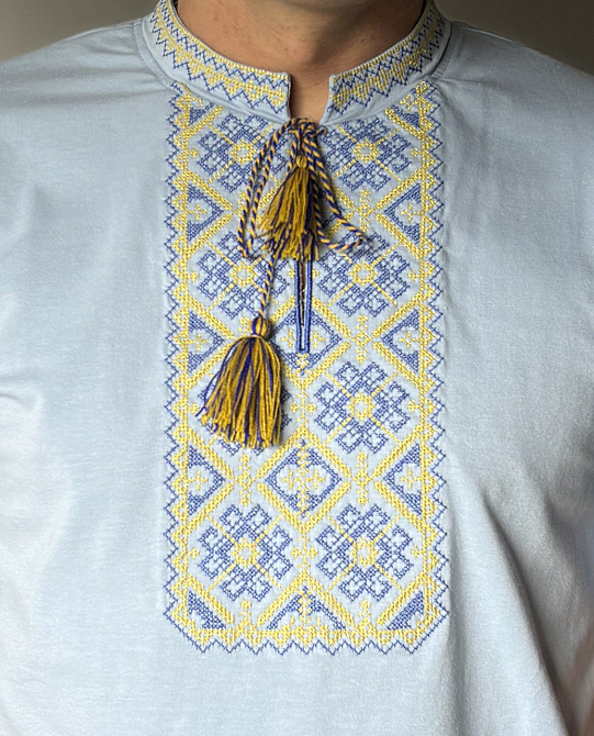 Чоловіча футболка вишиванка блакитного кольору з чарівною вишивкою 4XL Київ - фото 2