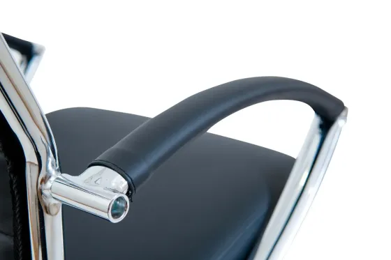 Офісне Крісло Керівника Richman Malibu Хром М1 Tilt Чорний Київ